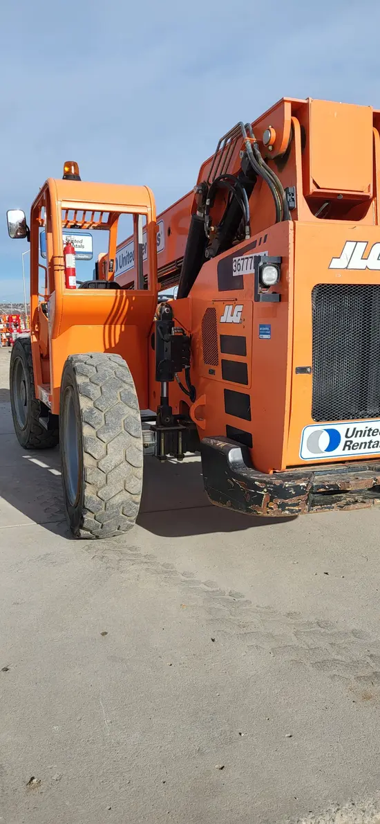 2016 SKYTRAK 6042 Forklift