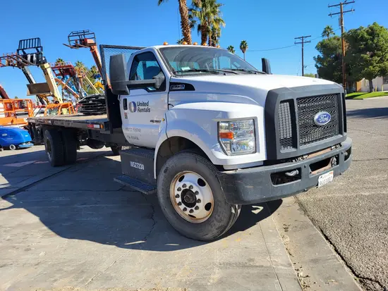 2017 Ford F-750 STAKE