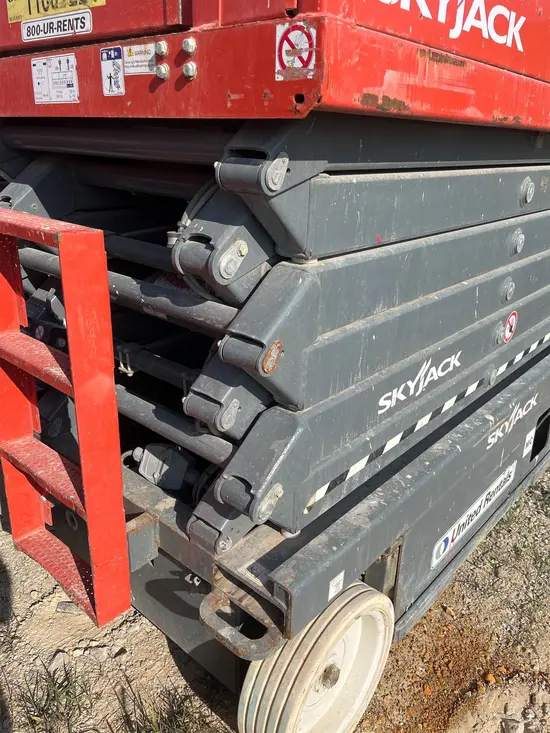 2019 Skyjack SJIII4740 Scissor Lift
