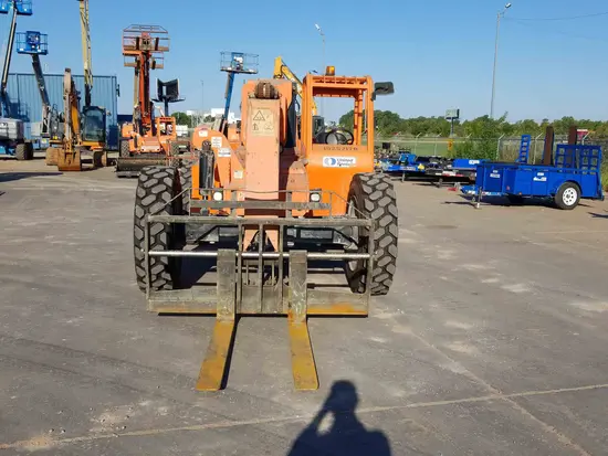 2014 SKYTRAK 8042 Forklift