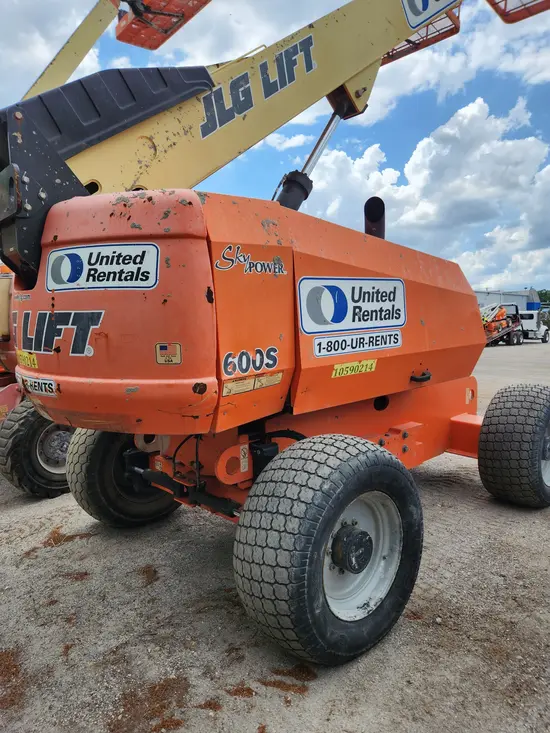 2017 JLG 600S Boom Lift