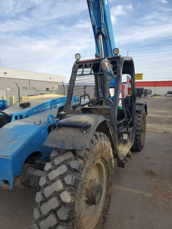 2015 Genie GTH-844 Forklift