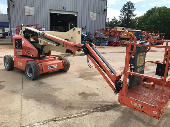 2013 JLG E450AJ Articulating Boom Lift