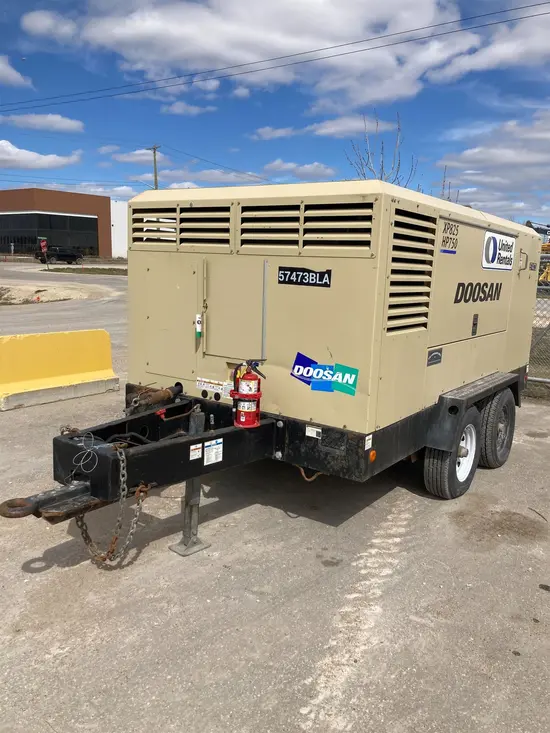 2018 Doosan XP825/HP750WCU Air Compressor