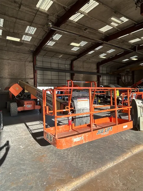 2013 JLG 800S Boom Lift