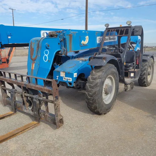 2015 Genie GTH-844 Forklift