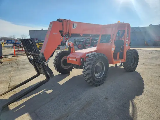 2015 SKYTRAK 6042 Forklift