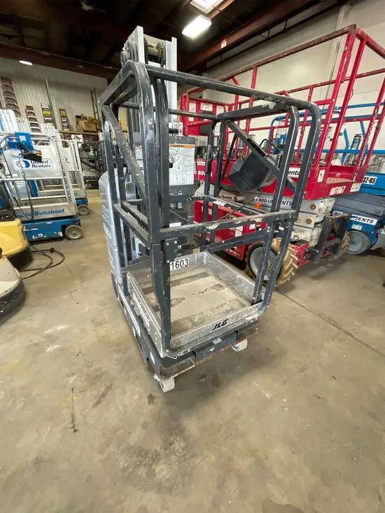 2017 JLG 20MVL Self-Propelled One-Person Lift