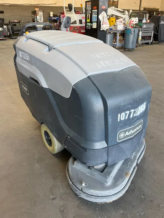 2018 Clarke SC900 34D Scrubber