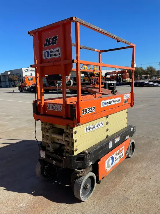 2017 JLG 1932R Scissor Lift