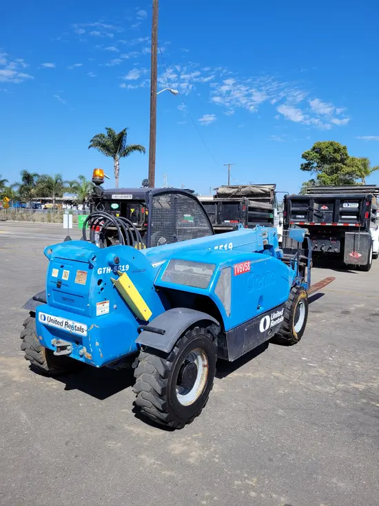 2017 Genie GTH-5519 Forklift