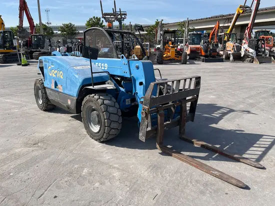 2016 Genie GTH-5519 Forklift