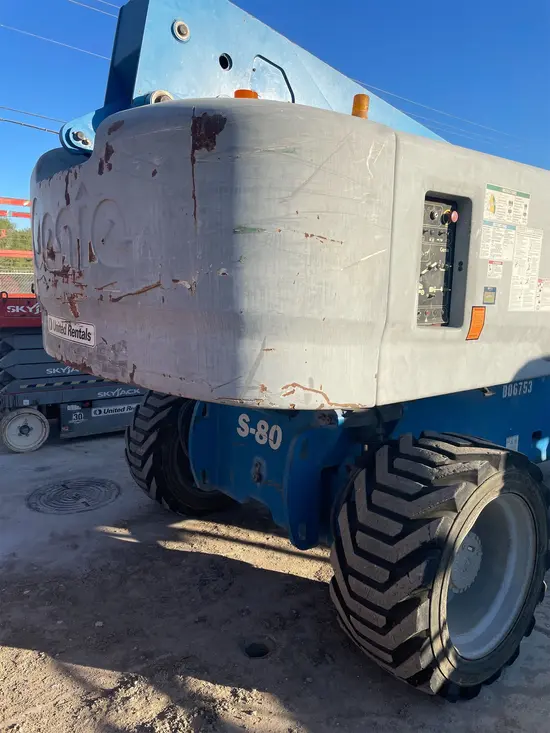 2014 Genie S-80 Boom Lift