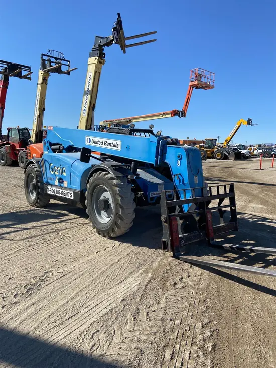 2015 Genie GTH-844 Forklift