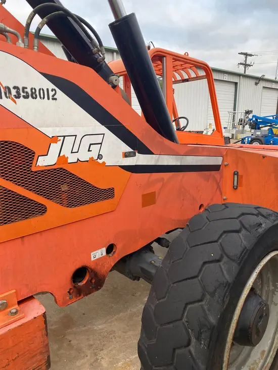 2015 SKYTRAK 8042 Forklift