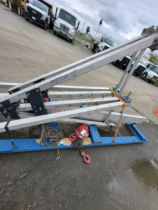 2017 EME 11000R-15 Crane