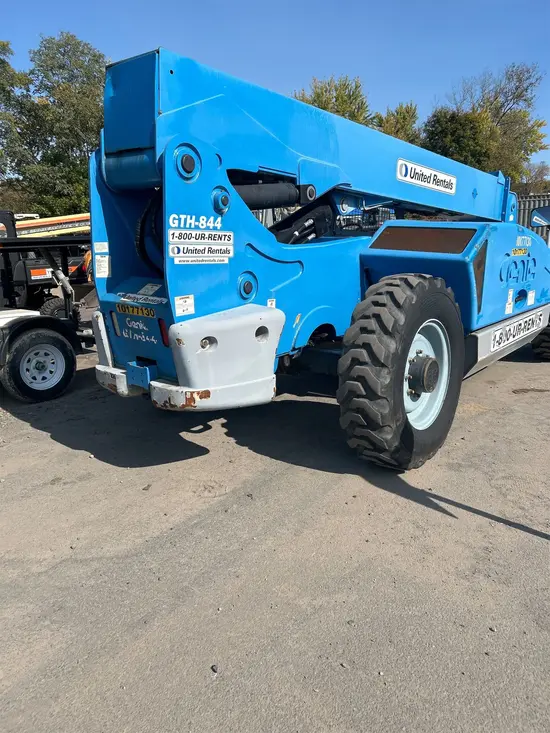2013 Genie GTH-844 Forklift