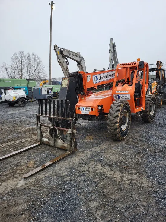 2016 SKYTRAK 6042 Forklift
