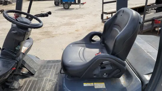 2017 Toyota 8FDU25 Warehouse Forklift