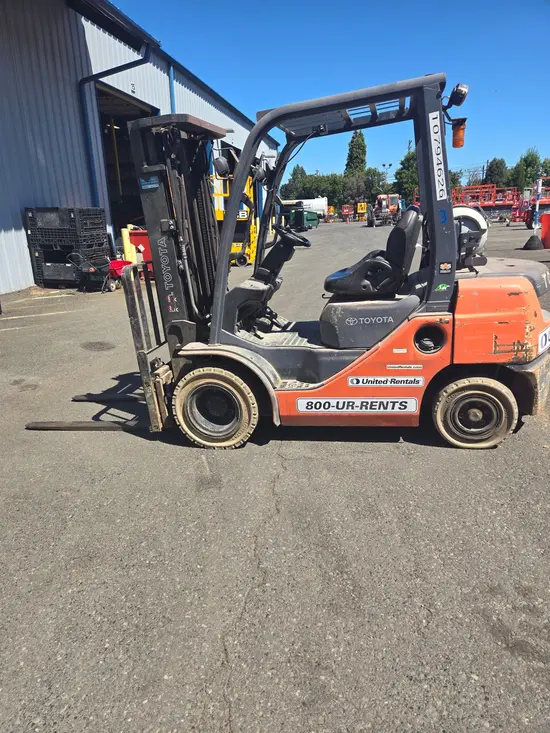 2018 Toyota 8FGU25 Warehouse Forklift