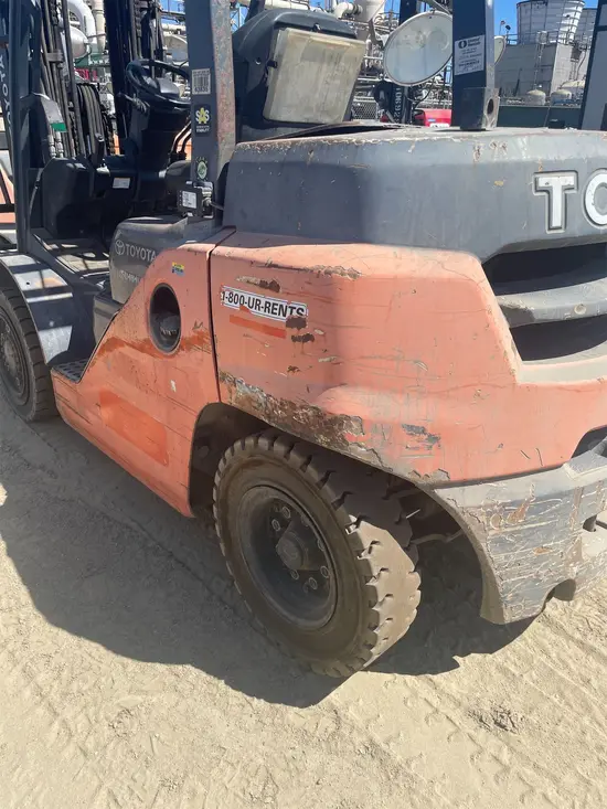 2016 Toyota 8FD35U Warehouse Forklift