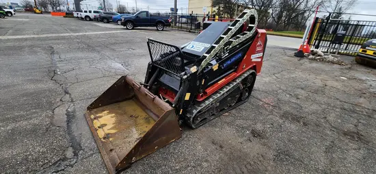 2019 Toro TXL2000T Track Loader