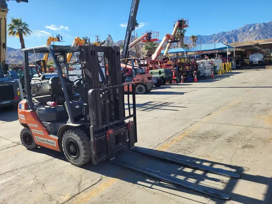 2019 Toyota 8FGU25 Warehouse Forklift