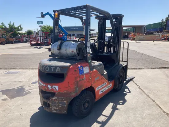 2018 Toyota 8FGU25 Warehouse Forklift