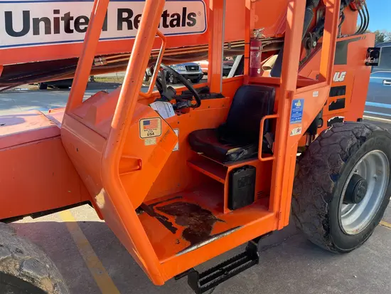 2016 SKYTRAK 8042 Forklift