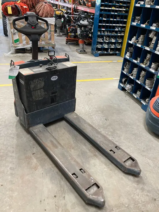2019 Toyota 8HBW23 Jack