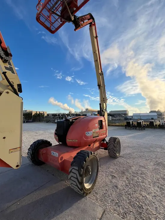 2014 JLG 600AJ Articulating Boom Lift