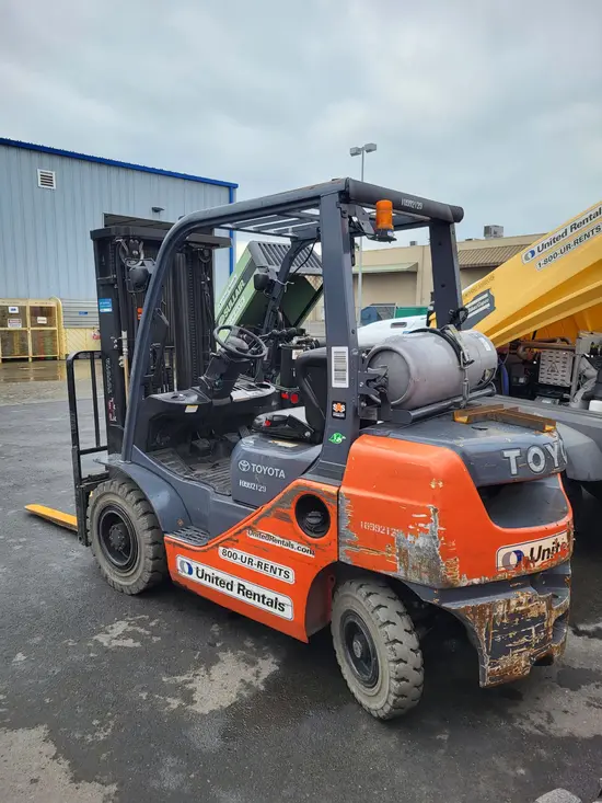 2019 Toyota 8FGU25 Warehouse Forklift