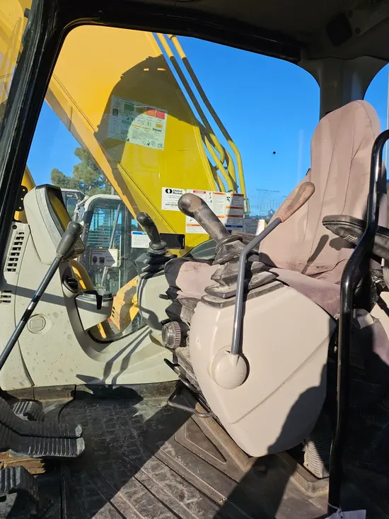 2018 Kobelco SK210LC-10 Excavator
