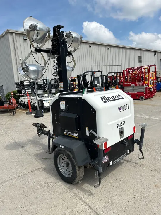 2018 Allmand NL5000 Towable Light Tower