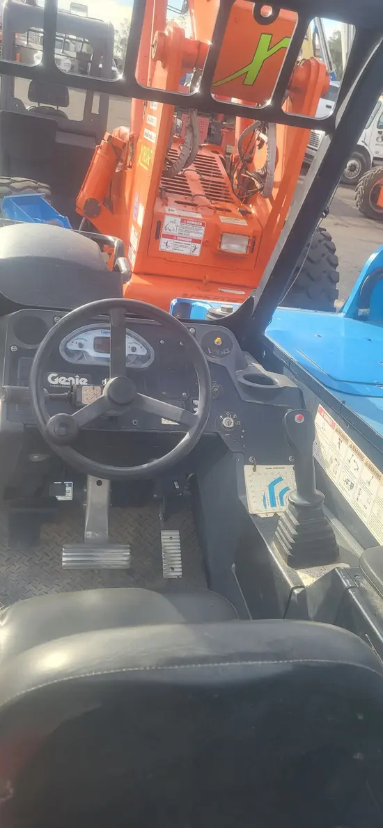 2016 Genie GTH-1056 Forklift