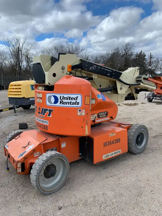 2015 JLG E400AJPN Articulating Boom Lift