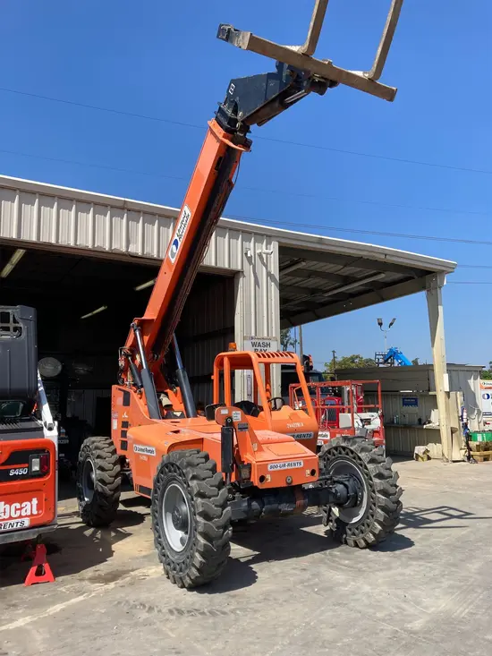 2015 SKYTRAK 8042 Forklift