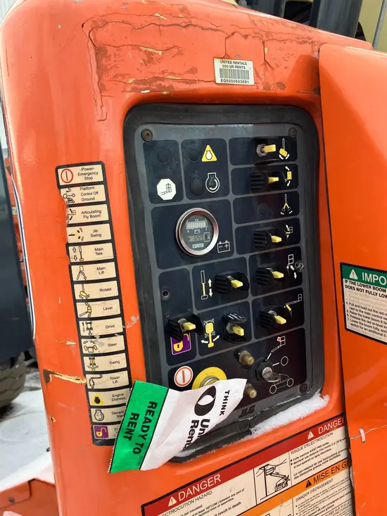 2013 JLG E450AJ Articulating Boom Lift