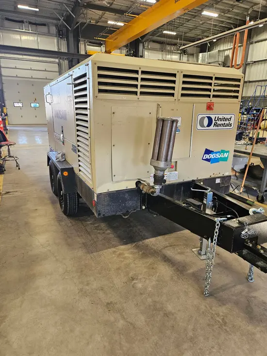 2018 Doosan XP825/HP750WCU Air Compressor