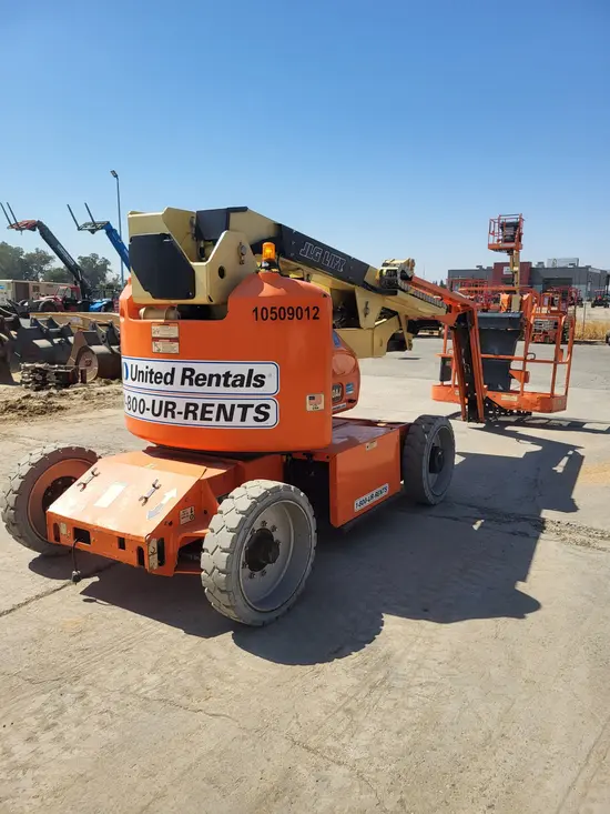 2016 JLG E450AJ Articulating Boom Lift