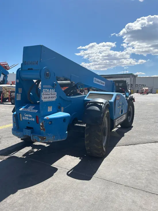 2015 Genie GTH-844 Forklift