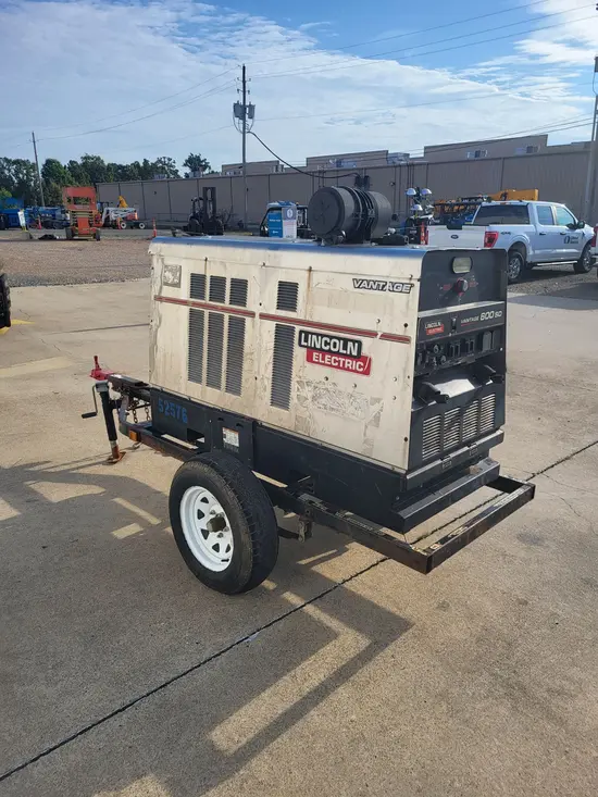 2017 Lincoln Electric VANTAGE 600SD Welder
