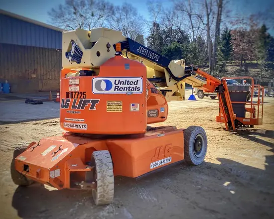 2013 JLG E400AJPN Articulating Boom Lift