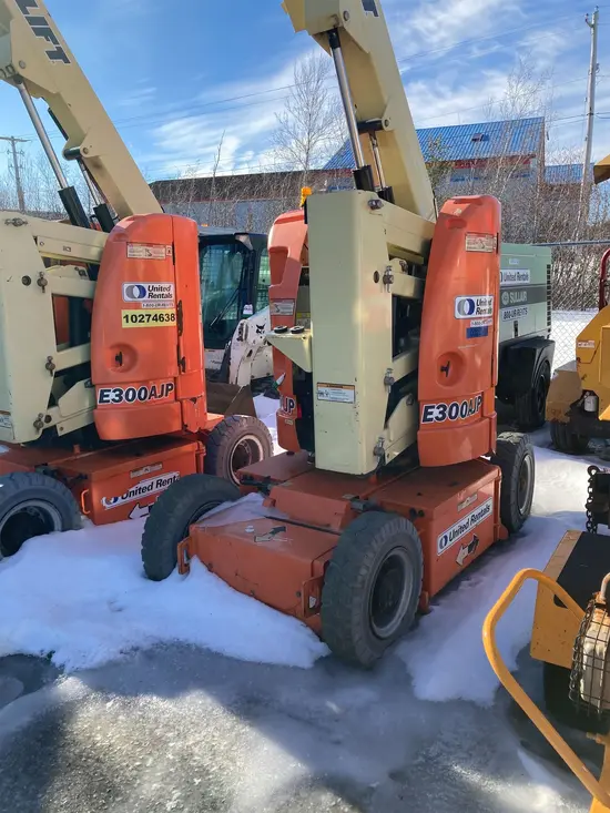 2014 JLG E300AJP Articulating Boom Lift