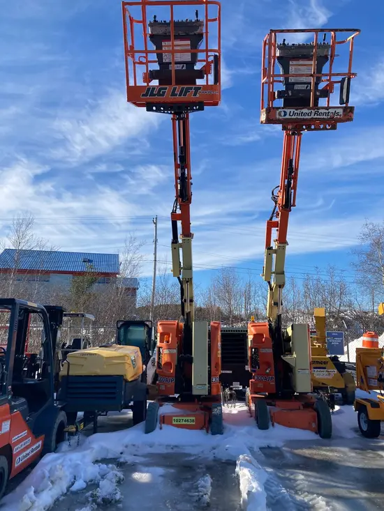 2014 JLG E300AJP Articulating Boom Lift