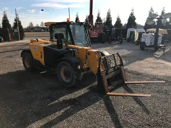 2017 JCB 525-60 Forklift