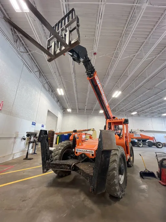 2017 SKYTRAK 10054 Forklift
