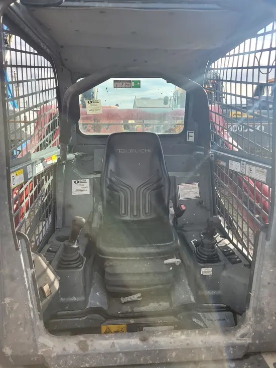 2017 Takeuchi TL10V2-R Track Loader
