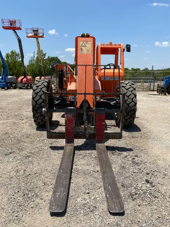 2015 SKYTRAK 6042 Forklift