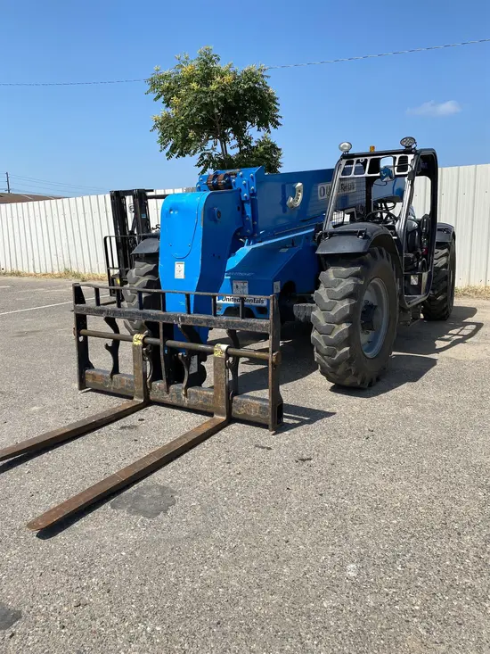 2015 Genie GTH-844 Forklift